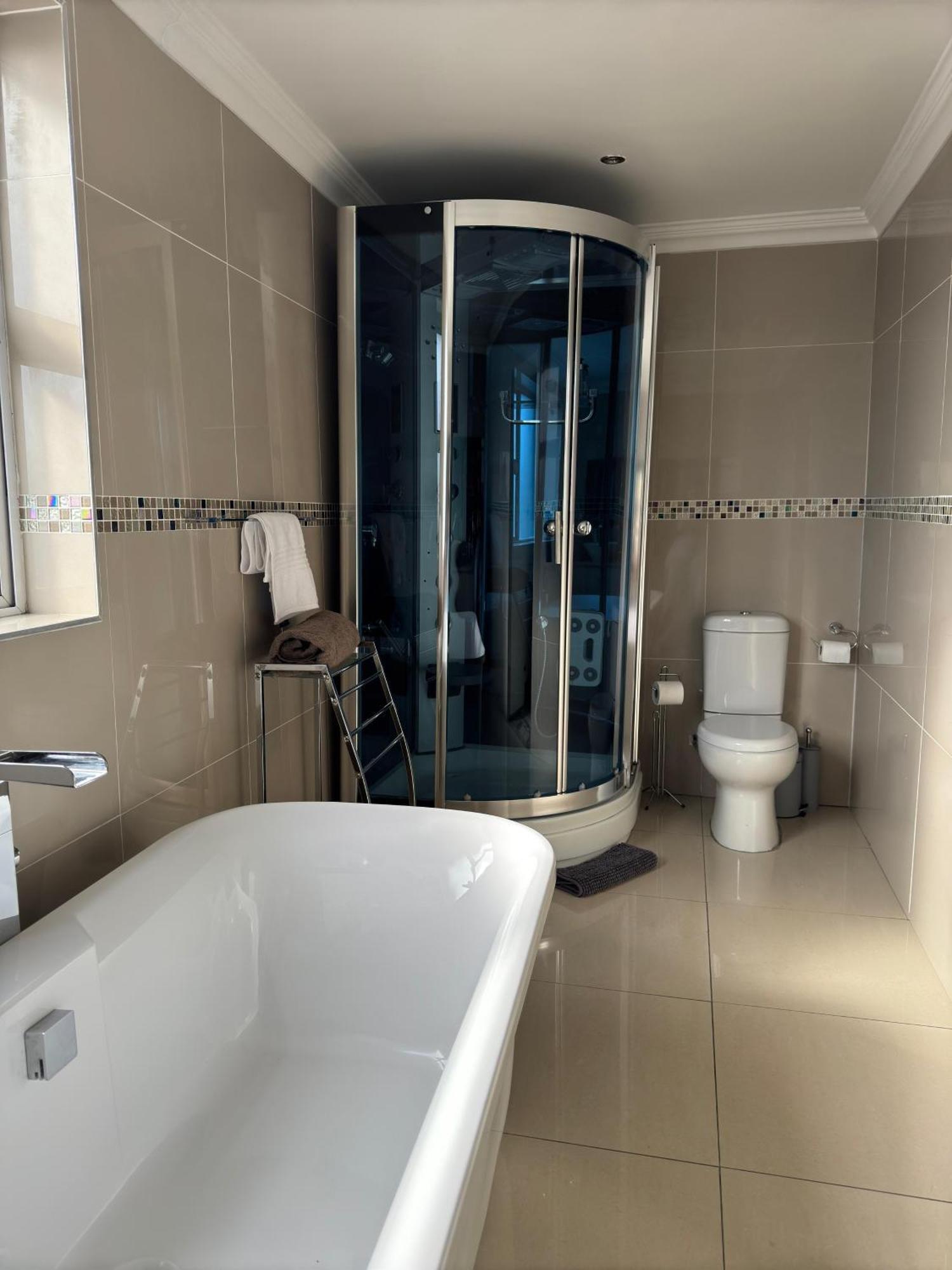 Beth El Guesthouse 布历根非尔 外观 照片