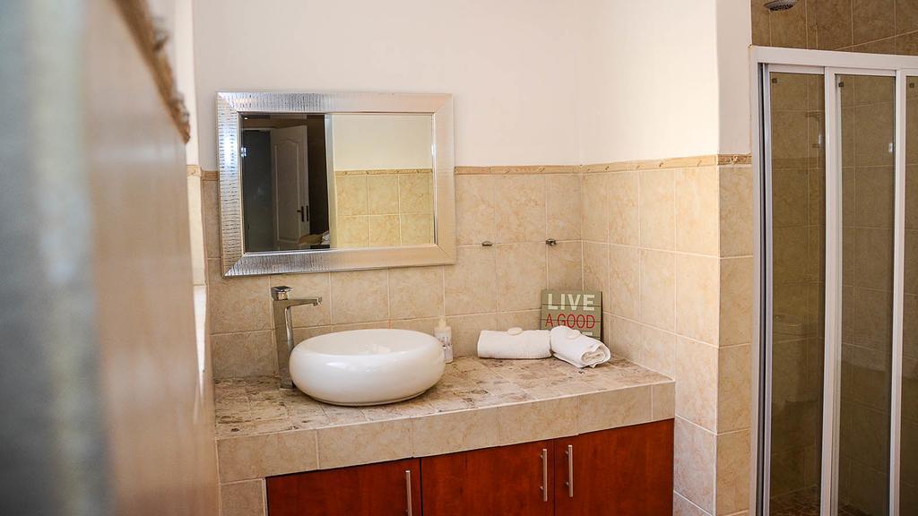 Beth El Guesthouse 布历根非尔 外观 照片